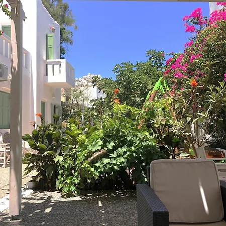 Отель Albatross Ливадион