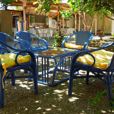 Albatross Отель