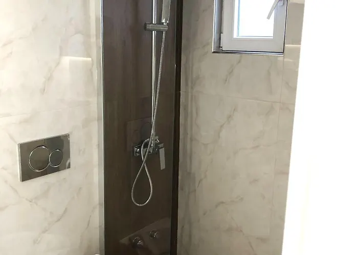 Albatross Szálloda *