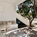 Albatross Hotel